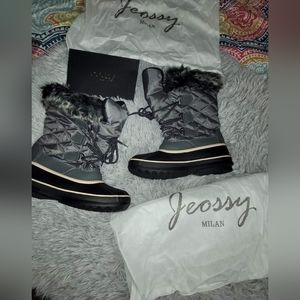 Women Winter Waterproof Snow Boots Warm Faux Fur | Size 6 | NWT